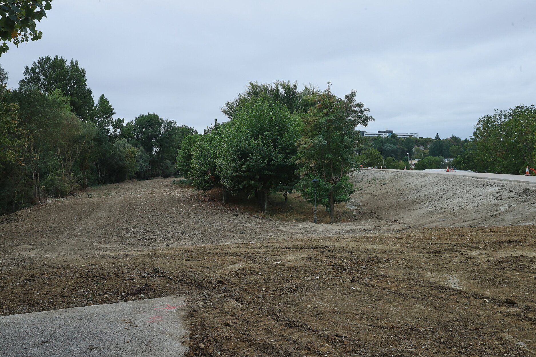 Fotos de la visita a las obras del parque de la Nopalera de Burlada