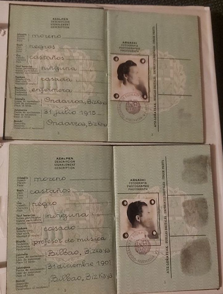 Karmele Urresti eta Txomin Letamendiren igarobide-dokumentuak.