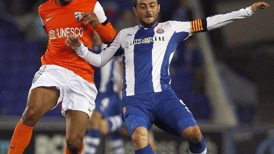 El Málaga toma oxígeno a costa de un Espanyol desacertado