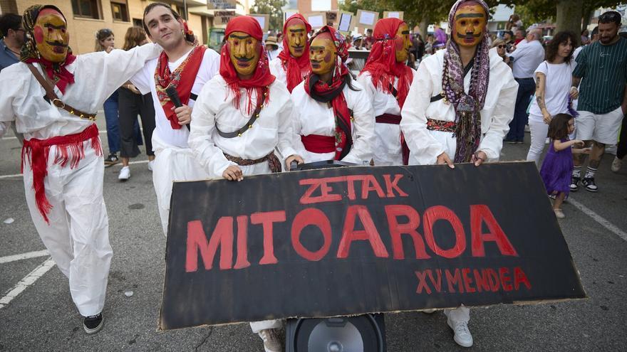 Fotos del día de disfraces en fiestas de Huarte