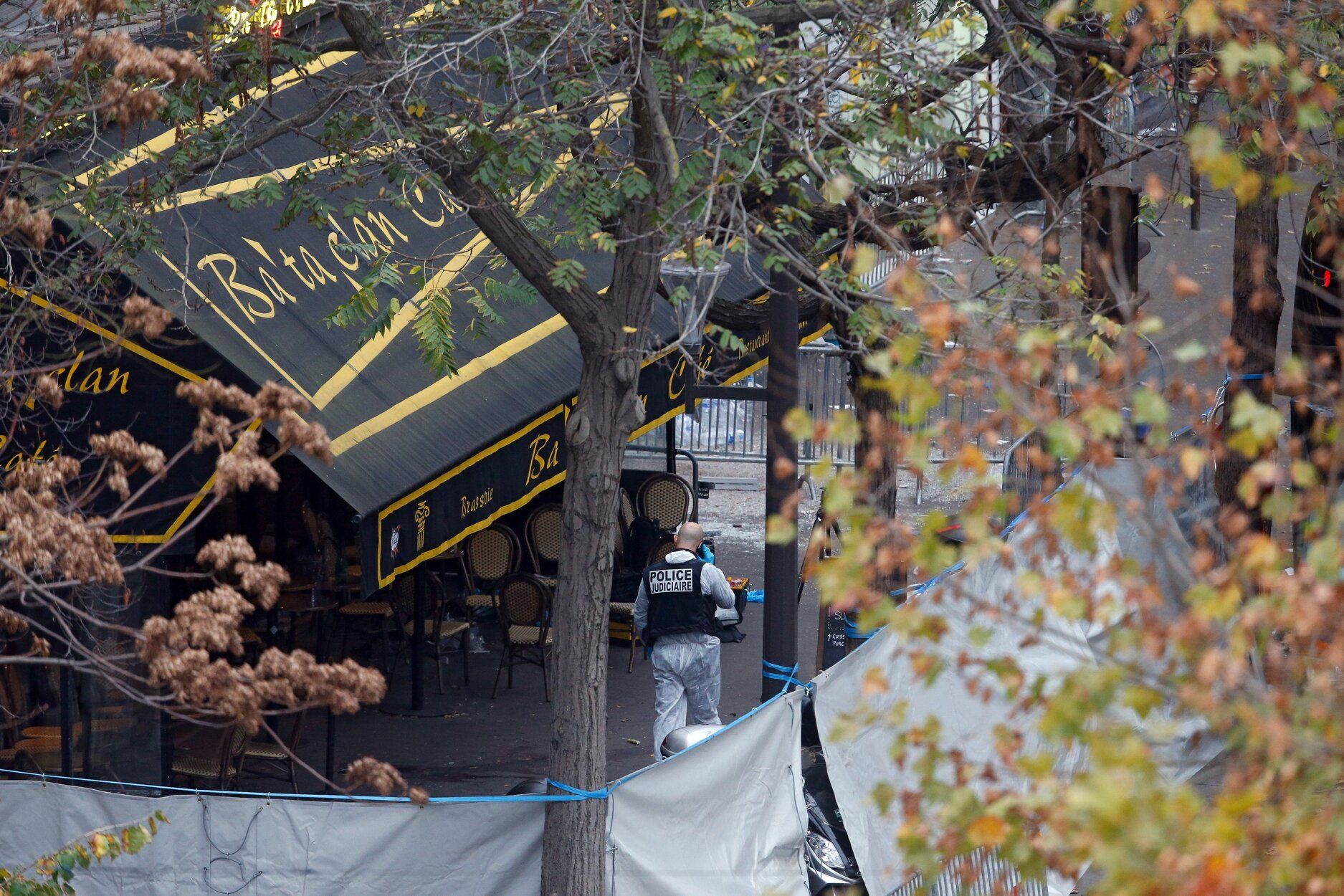 Francia recuerda a las víctimas de los atentados del 13N