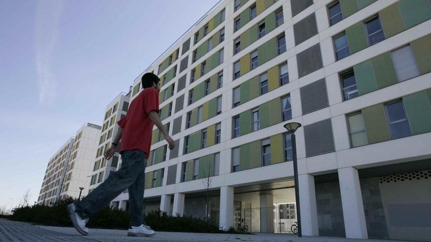 Le detienen, sale de la comisaría de Vitoria y le vuelven a detener