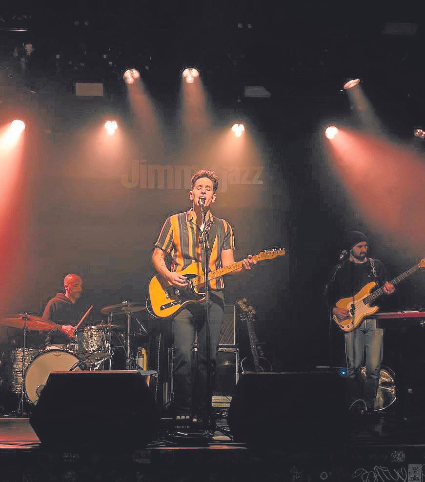 Izaki Gardenak en kontzertua, Gasteizko Jimmy Jazz aretoan.