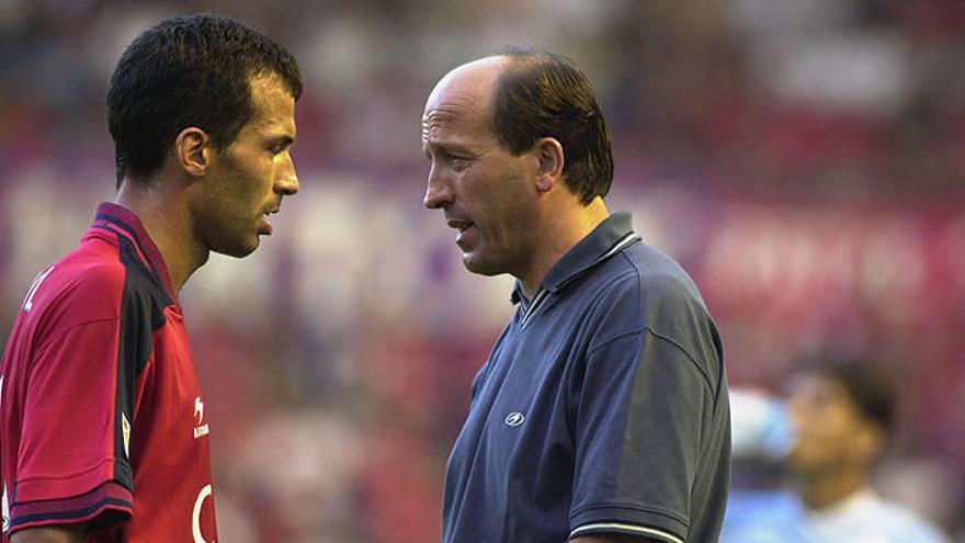 Puñal y el hombre que le puso en Primera, Lotina, en su debut en la máxima categoría.