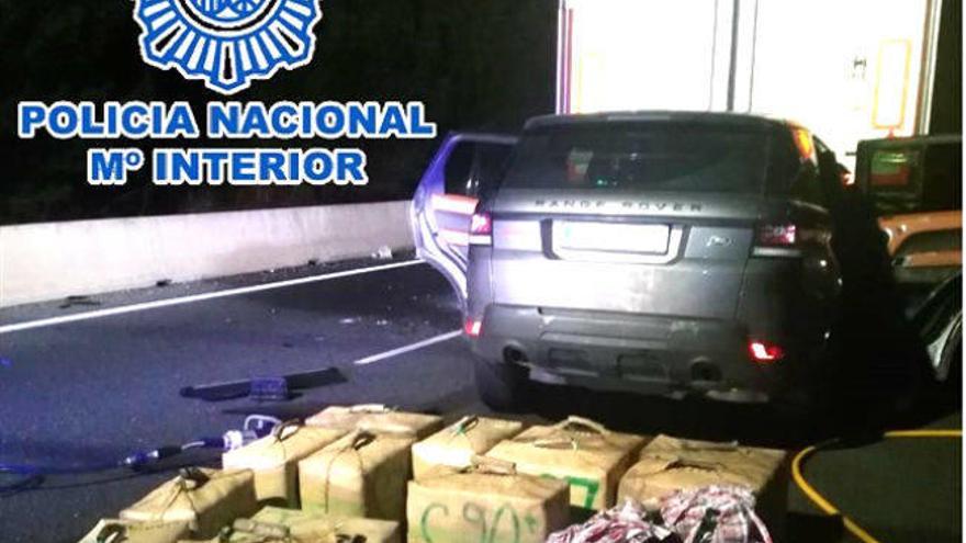 Detenido con 450 kilos de hachís y 28 de marihuana tras un accidente en Málaga