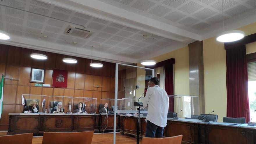 Tres años y nueve meses de cárcel por intentar matar a su vecino por un aparcamiento