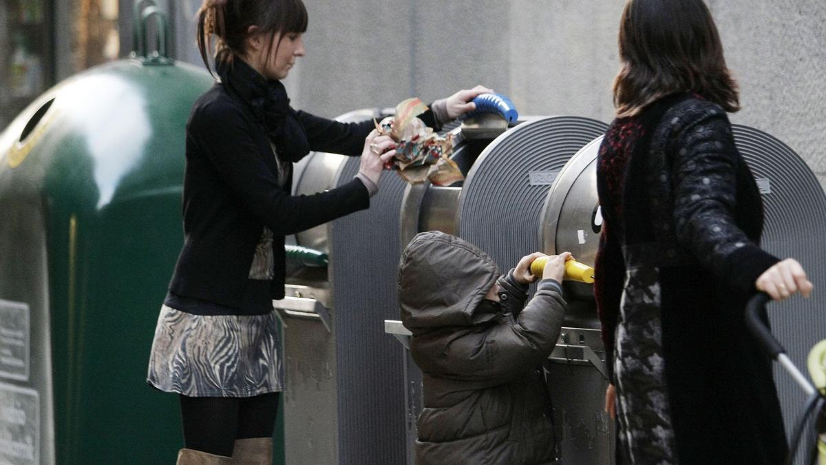 Buzones de recogida neumática en el Casco Antiguo.