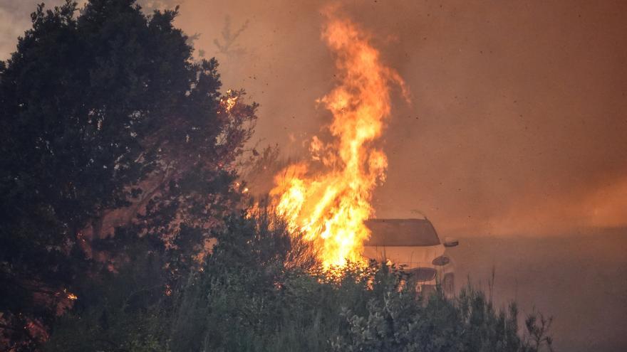 La UME sigue desplegada en ocho incendios en el noroeste peninsular a la espera de lluvias el fin de semana