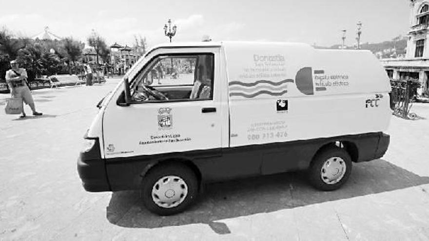 Presentan los camiones eléctricos de recogida de basura