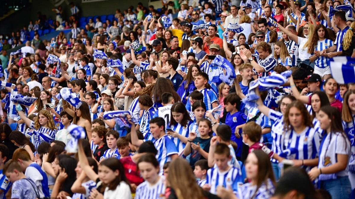 Ambiente en Anoeta durante un derbi