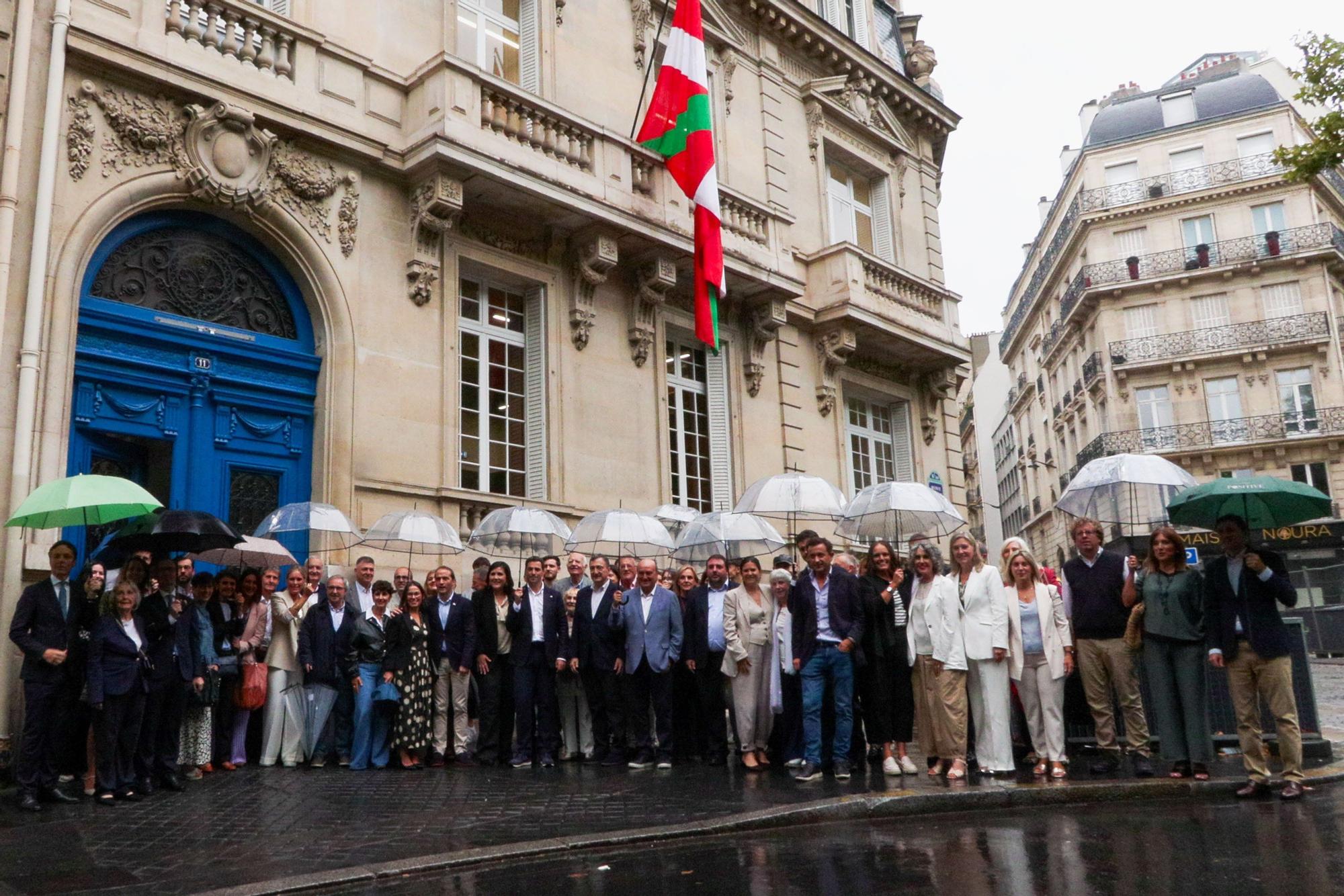 El PNV regresa al edificio parisino que le arrebató el franquismo