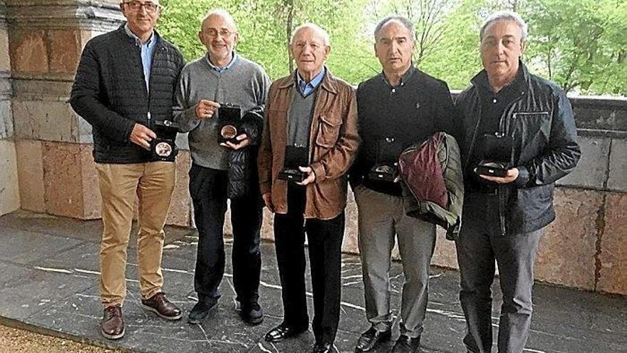 Lazkaoko futbol presidenteei omenaldia
