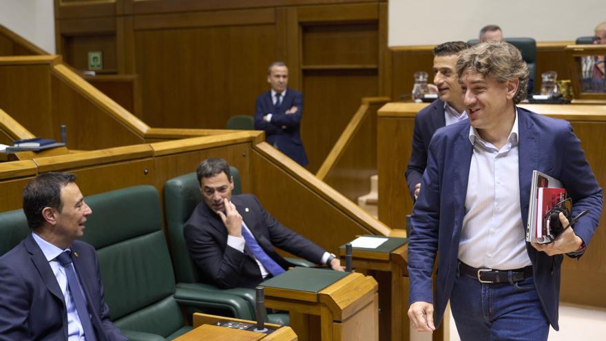 El PSE replica a Pradales que Sánchez ha transferido 30 materias