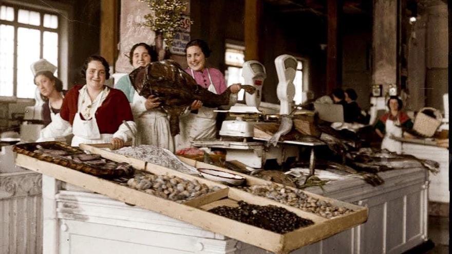 Mercado de La Bretxa, puestos de pescadería