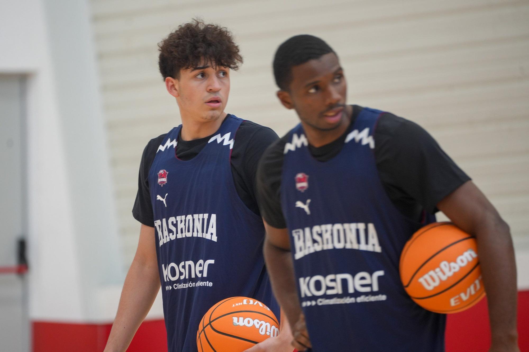 En imágenes: Así entrena el Baskonia bajo las órdenes de Galbiati