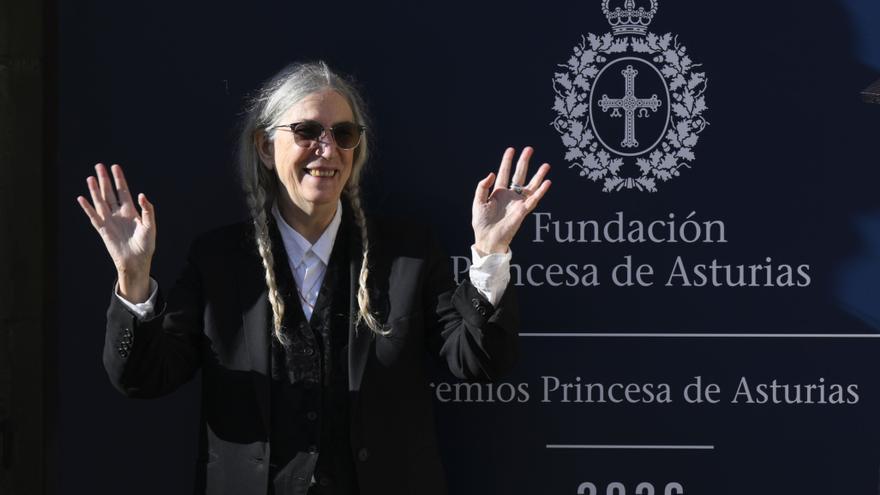 En imágenes: Patti Smith, primera galardonada en llegar a Oviedo para recoger el Princesa de Asturias