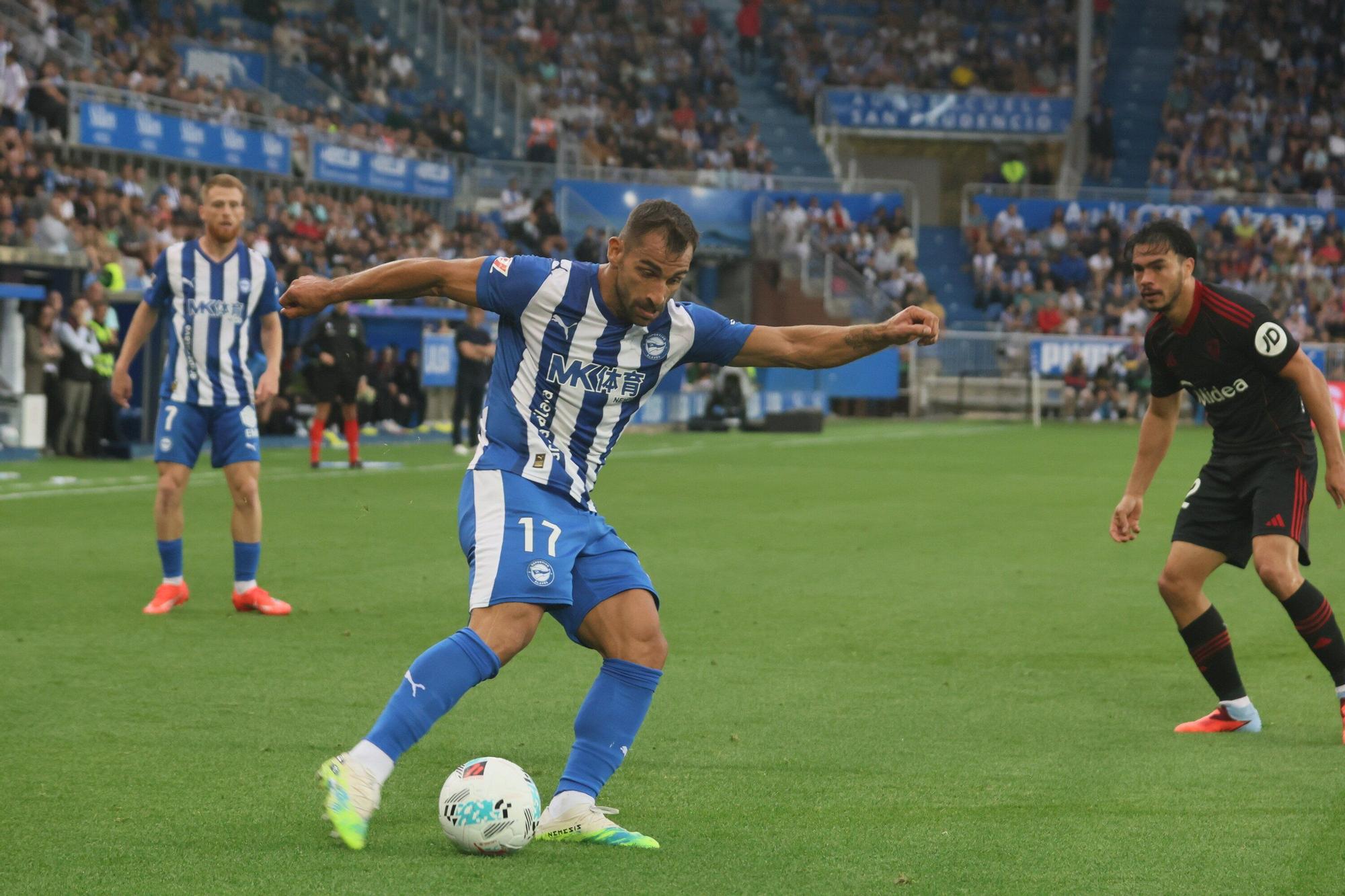En imágenes: El Alavés cae en Mendizorroza ante el Sevilla
