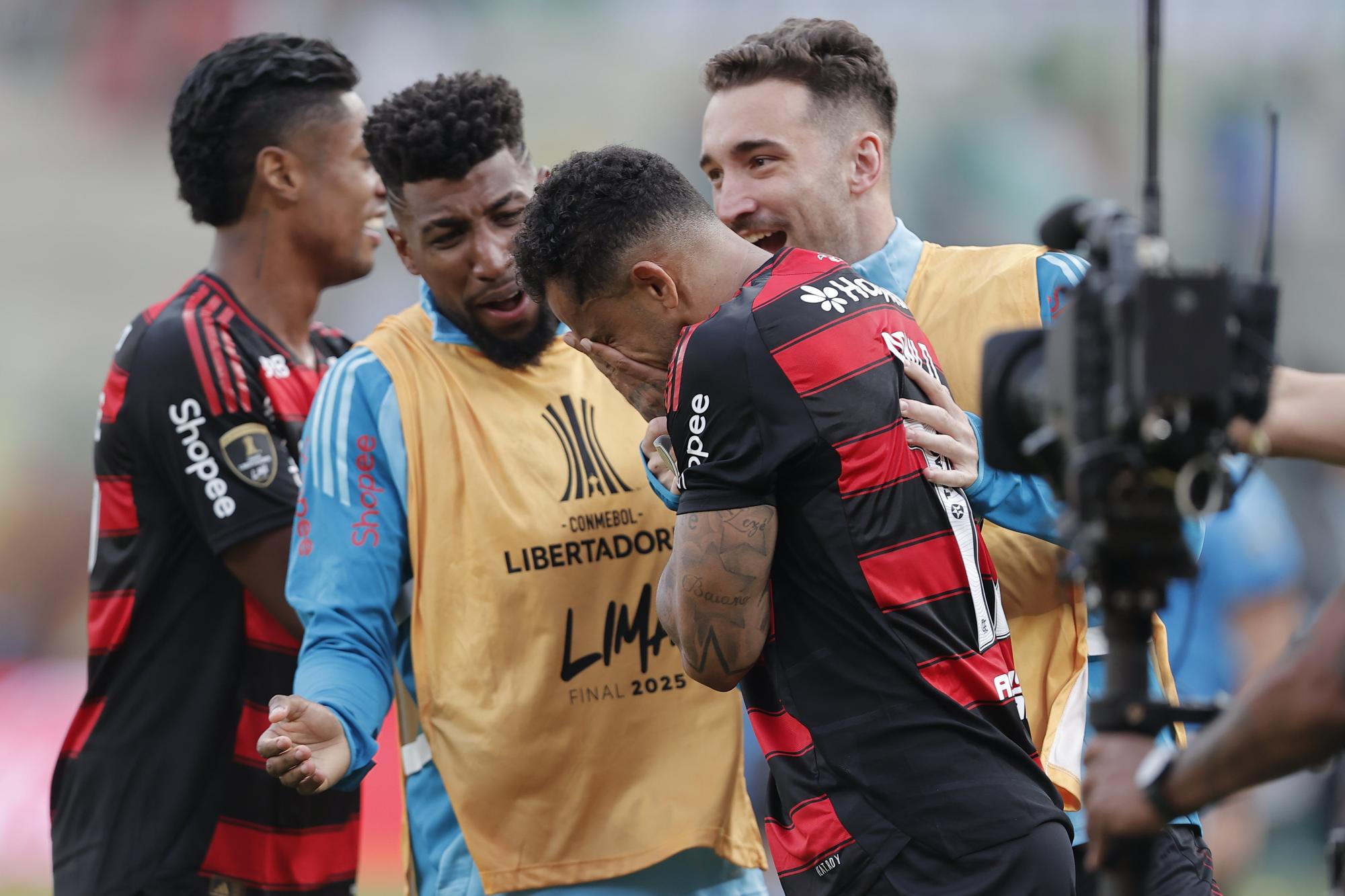 En imágenes: Flamengo le da a Brasil el vigésimo quinto título de la Copa Libertadores