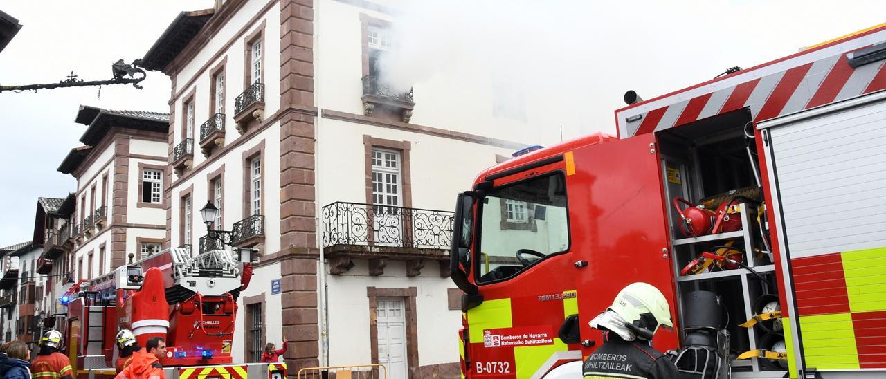 Las sirenas rompen el silencio de Elizondo