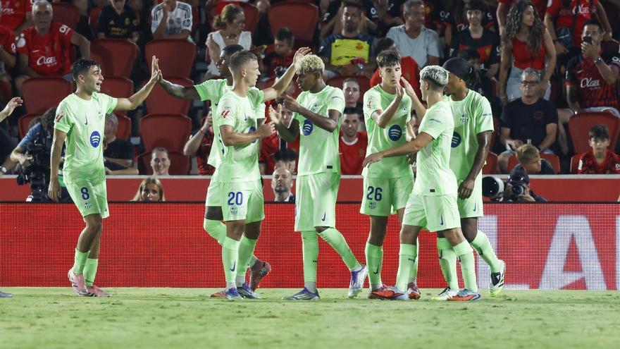 El Barça supera sin sobresaltos a un Mallorca que terminó con nueve