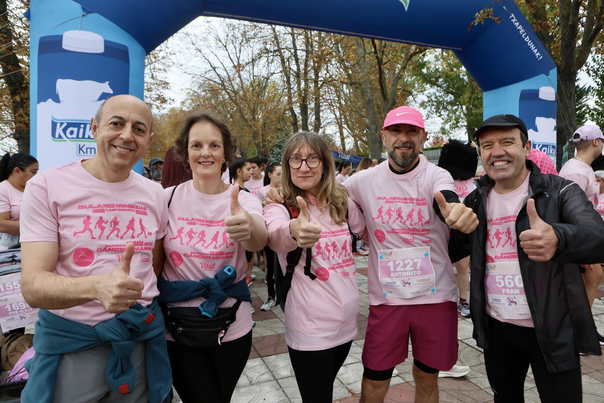 En imágenes: Vitoria se vuelca con la VI Carrera Solidaria contra el Cáncer de Mama