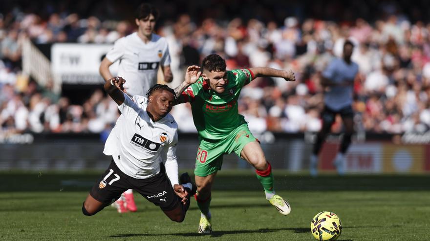 EN FOTOS | Las mejores imágenes del Valencia-Osasuna