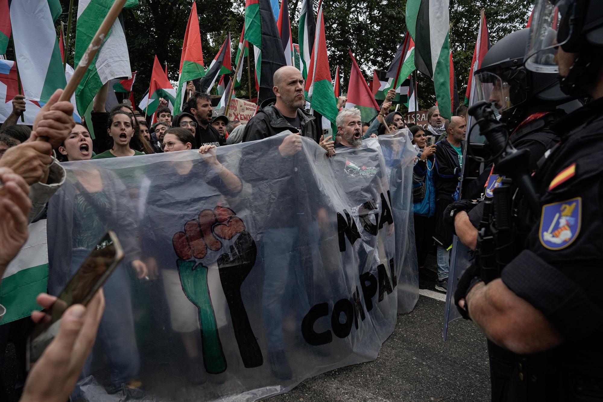 Israel arrastra a la Vuelta: de nuevo se corta una etapa