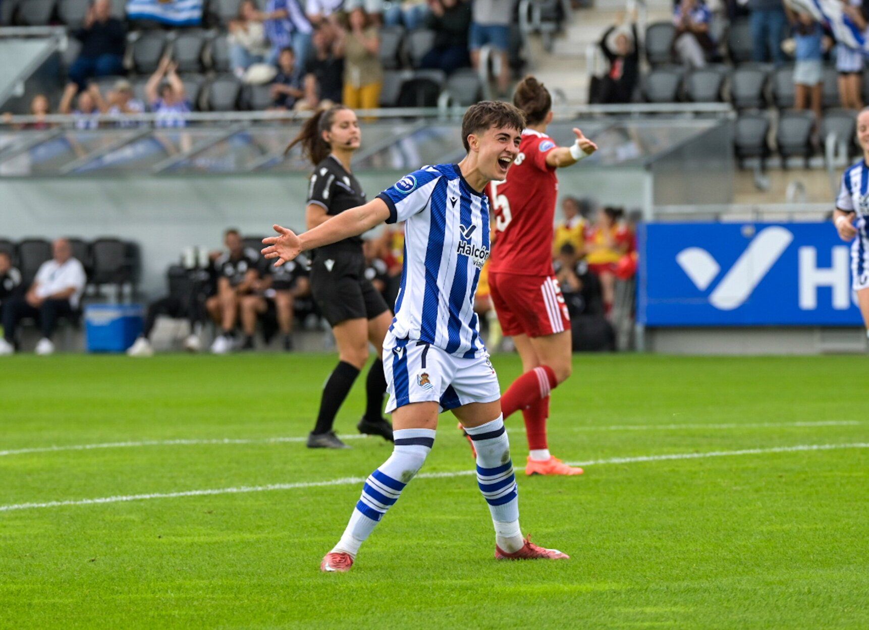 La Real femenina estrena su nuevo campo