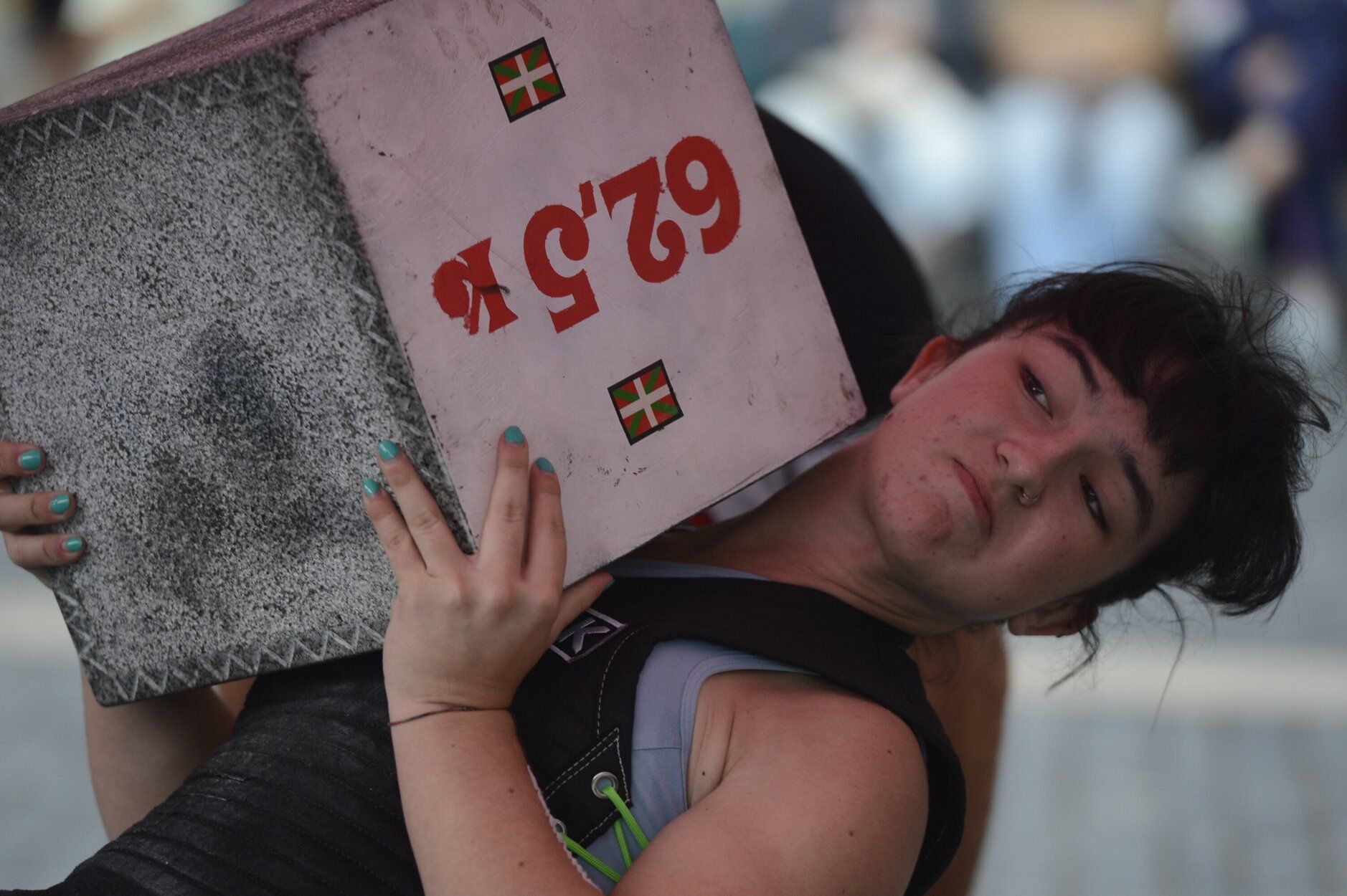 En fotos: herri kirolak en la plaza del Arriaga
