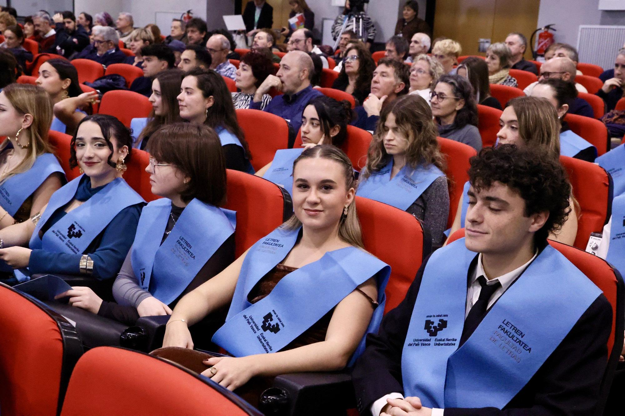 En imágenes: Graduación de alumnos de la Facultad de Letras