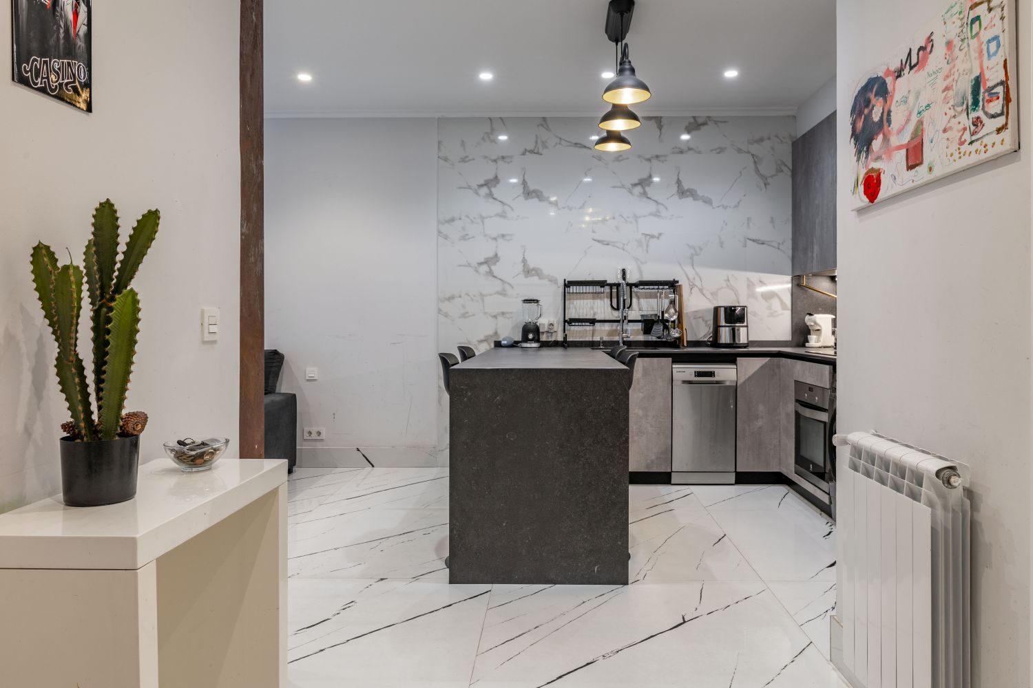 Vivienda en venta situada en pleno centro de Donostia-San Sebastián. Recientemente reformada