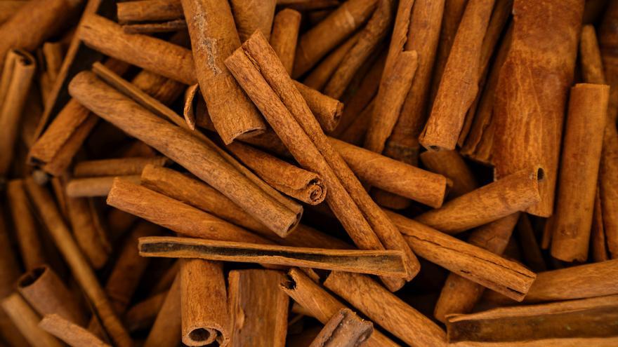 ¿Qué le pasa a tu cuerpo si consumes canela a diario?