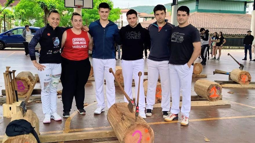 Feria de Ganado en Bera con homenaje a la aizkolari local Nerea Sorondo