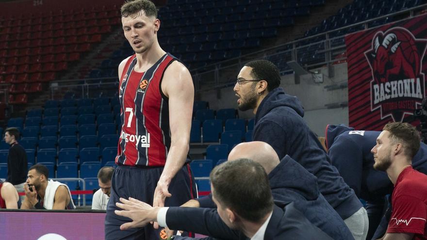 Kurucs reaparece en el Baskonia más de un mes después