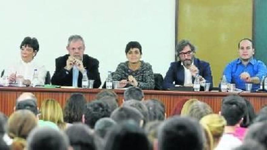 PNV, EH Bildu, PSE, PP, Ezker Anitza, Podemos y Ciudadanos acudieron al debate que moderó Alfredo Retortillo, profesor de Ciencia Política de la UPV/EHU.