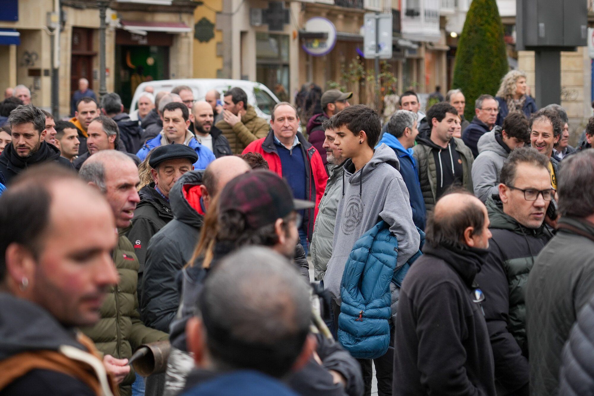 Los agricultores alaveses llegan a la Diputación con sus demandas