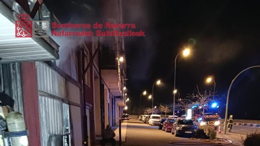 Sofocado un incendio en una bajera en Viana sin causar heridos