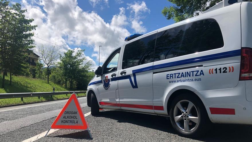 Dan el alto a un camionero en Berriatua que conducía borracho