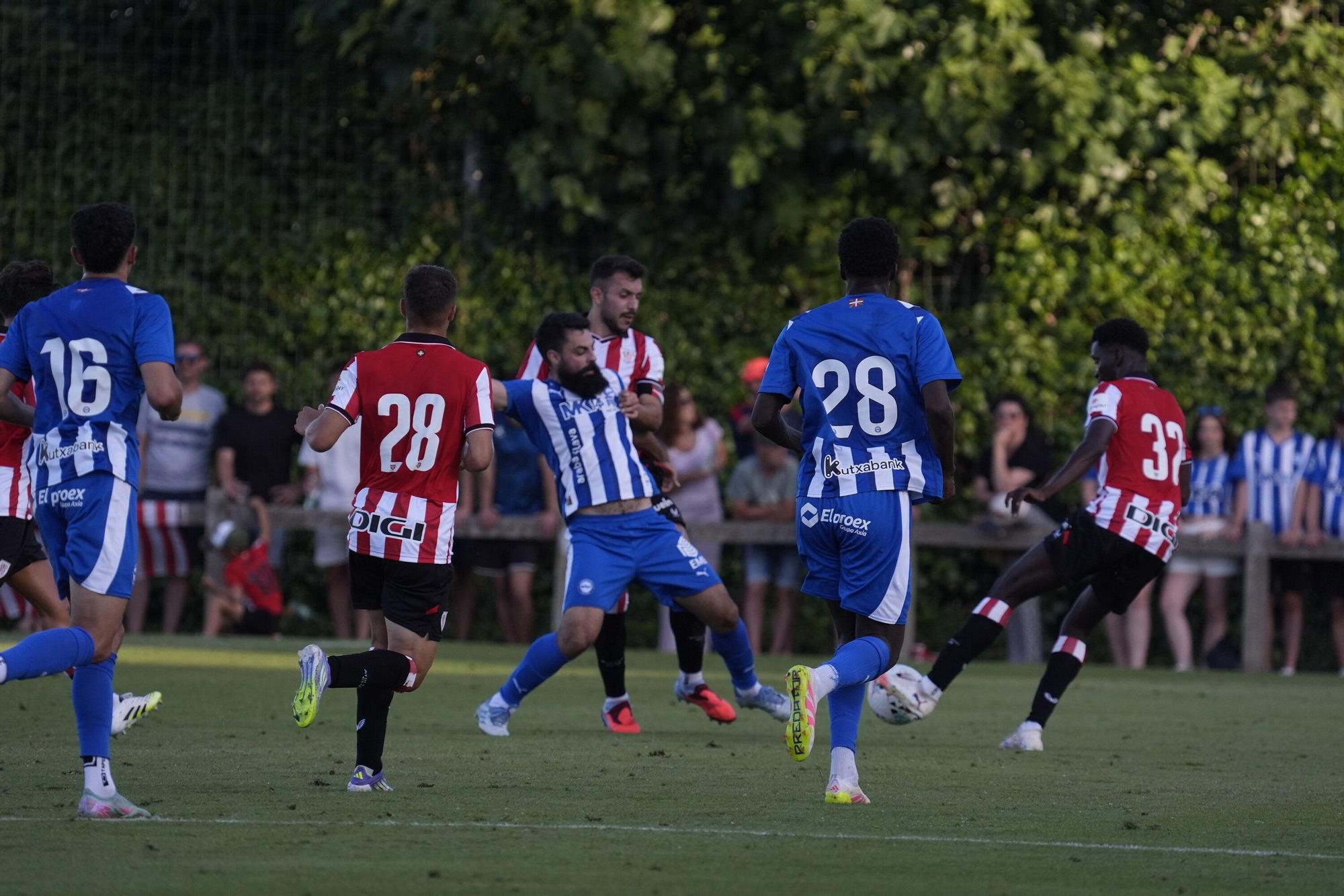 En imágenes: Ilusionante estreno del Alavés en Laguardia (1-0)