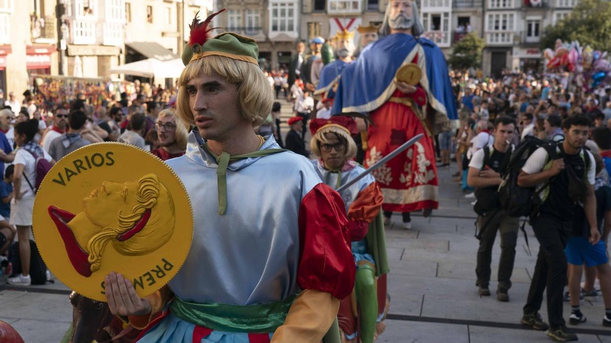 Comparsa de gigantes, cabezudos, caballos y sotas