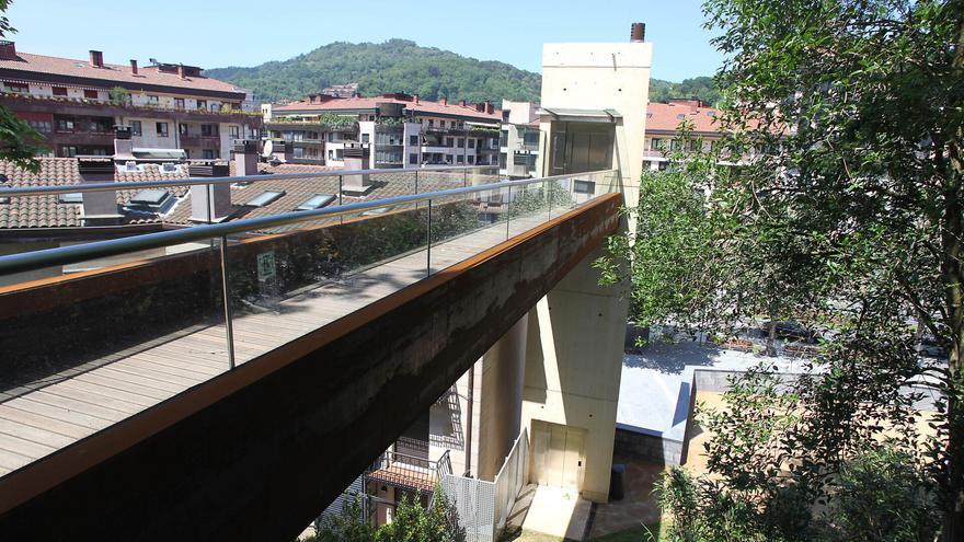 Cierran temporalmente el ascensor de Bentaberri por obras de mantenimiento