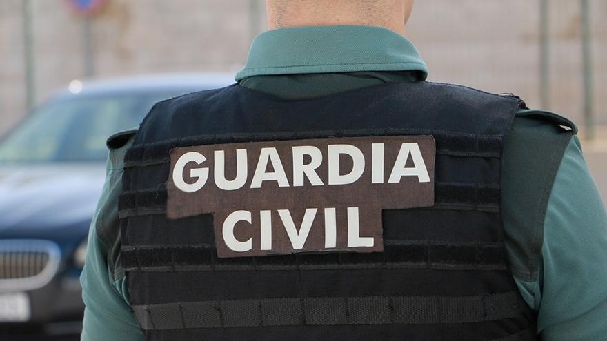 Apuñala a una mujer con un cuchillo en el cuello en un posible intento de crimen machista en Cantillana (Sevilla)