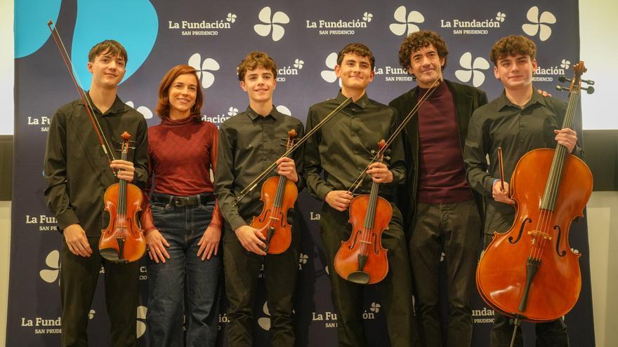 En imágenes: Pintura, relato y música en Espacio Arte