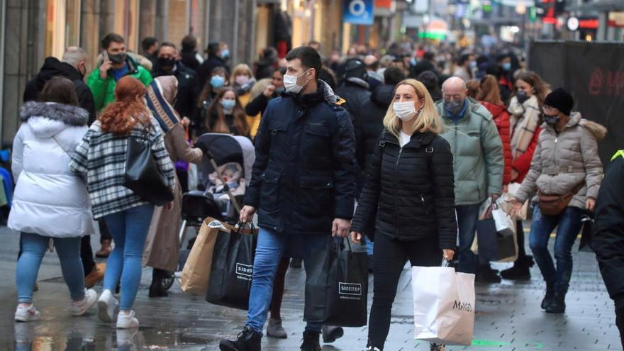 Imagen de una calle comercial en la ciudad de Colonia