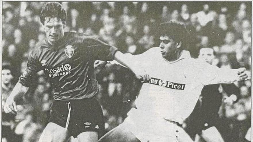 Jan Urban y Fernando Hierro, en aquel encuentro de 1990.