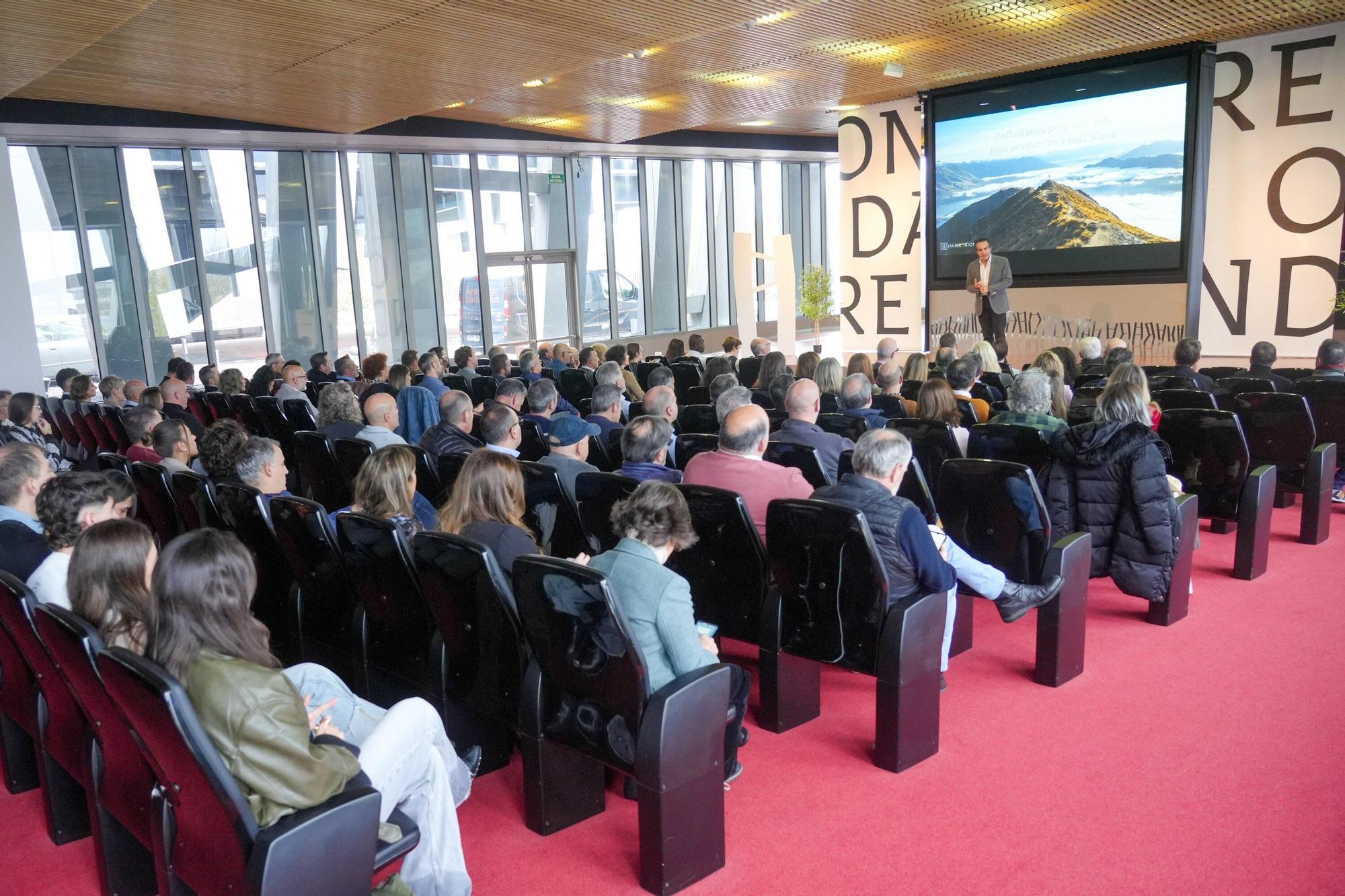 La cita anual de BNI en Álava reúne a profesionales de 140 empresas alavesas