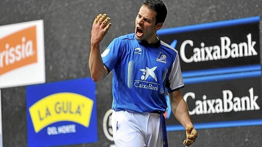 Darío Gómez se gusta en casa