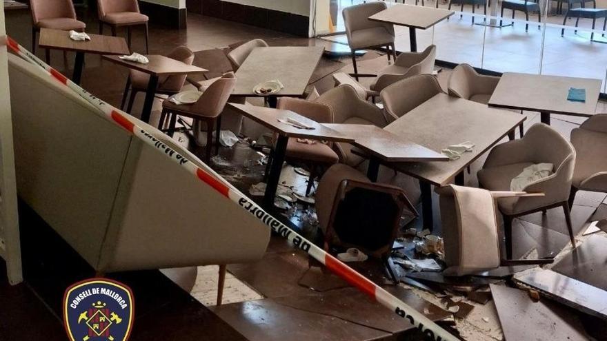 Dos heridos en el derrumbe parcial del comedor de un hotel en Calvià (Mallorca)