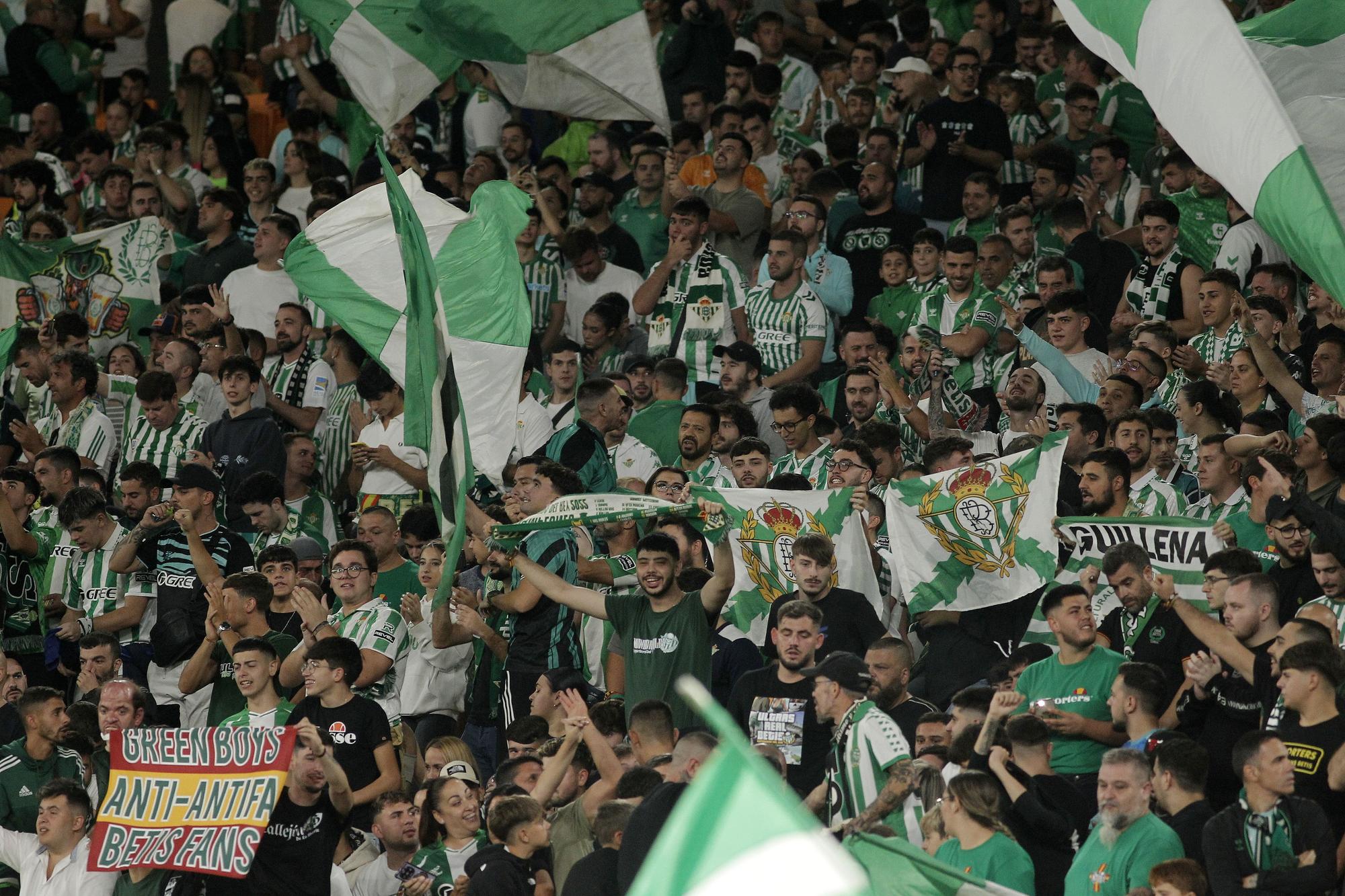 Fotos del partido entre Betis y Osasuna