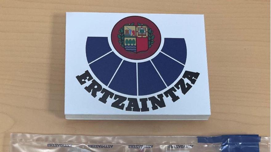 Incautan 18 bolsas de cocaína a la salida de una discoteca en Bizkaia